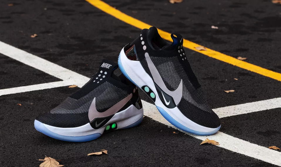 Giày Nike đen